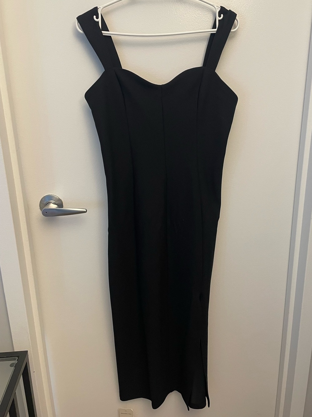 Abercrombie & Fitch Black Sleeveless Midi Dress